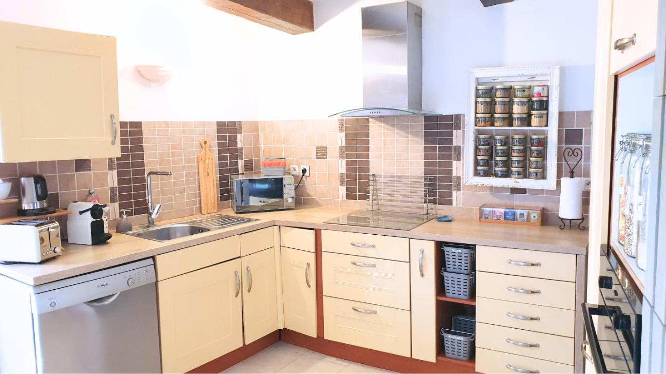 Maison Avec Jacuzzi Et Terrasse Sur Les Toits Brignon Eksteriør billede